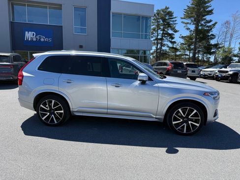 Used 2021 Volvo XC90 T6 Momentum w/ Advanced Package AWD/4WD image 5