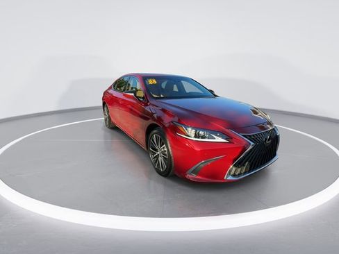 Used 2025 Lexus ES 300h w/ Premium Package FWD image 2