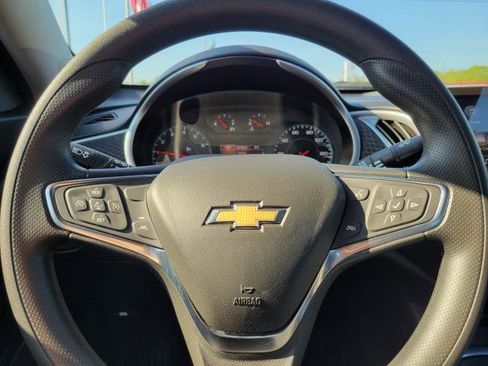Used 2025 Chevrolet Malibu LT FWD image 10
