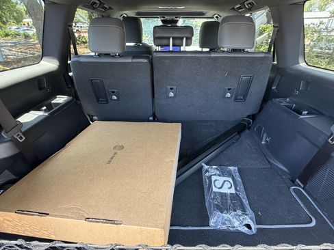 Used 2024 Lexus GX 550 w/ Accessory Package (Z1) AWD/4WD image 49