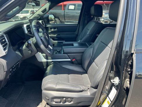 Used 2024 Toyota Sequoia Platinum AWD/4WD image 20