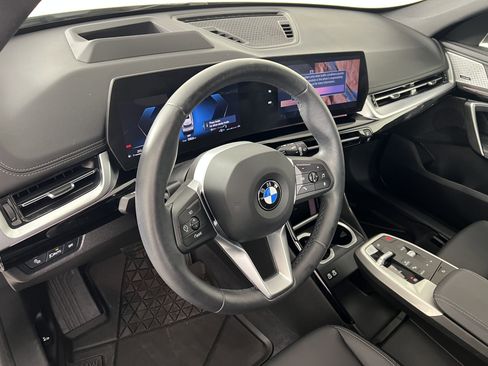 Used 2025 BMW X1 xDrive28i w/ Technology Package AWD/4WD image 17