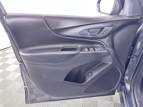 Used 2020 Chevrolet Equinox LT image 23