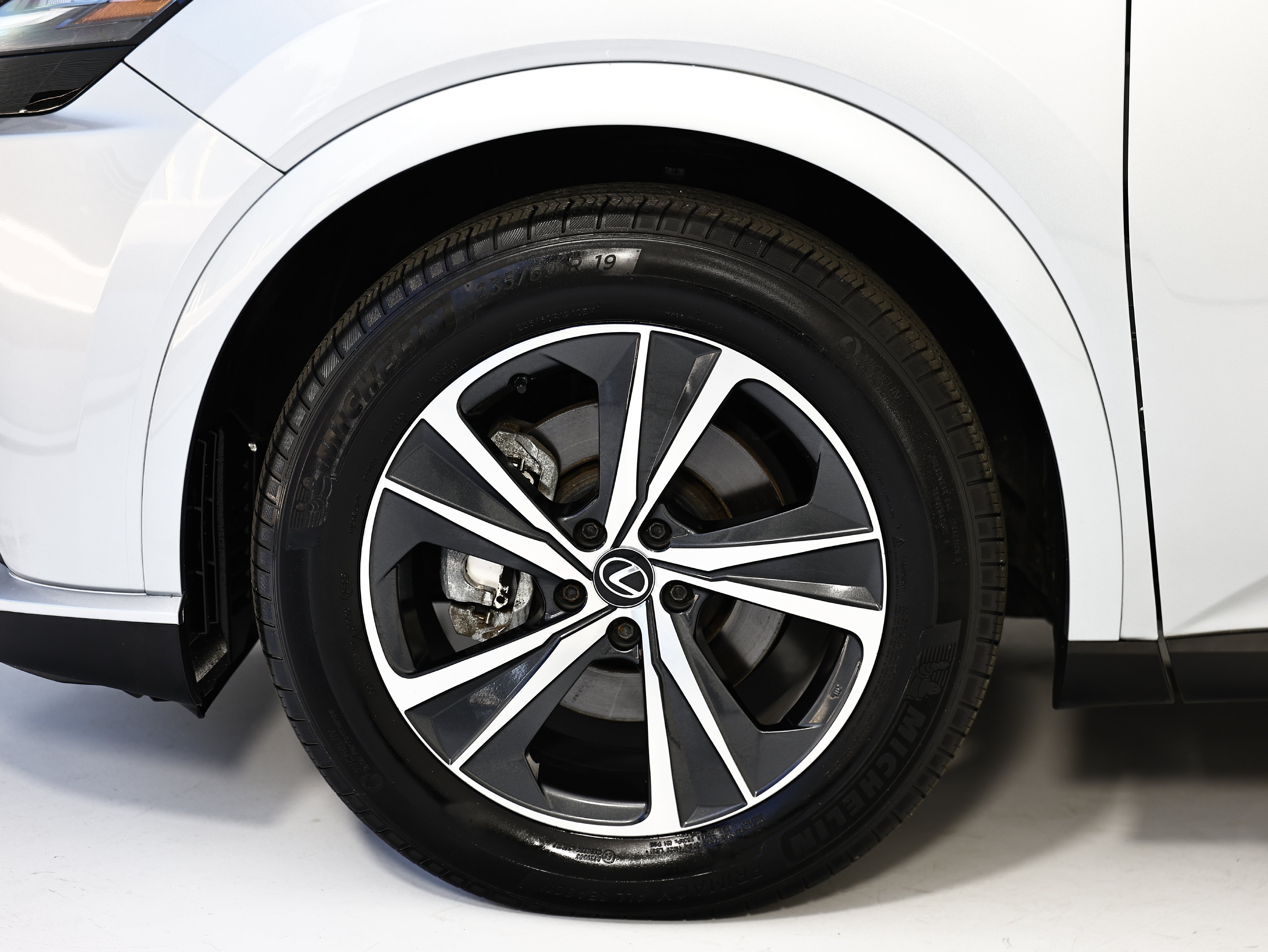 Used 2023 Lexus RX 350 Premium w/ Accessory Package AWD/4WD image 13