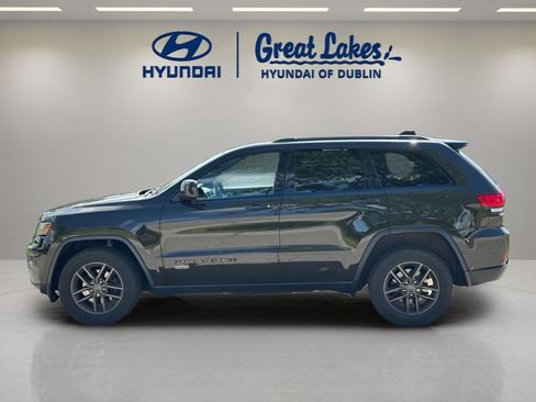 Used 2016 Jeep Grand Cherokee Laredo 75th Anniversary AWD/4WD image 2