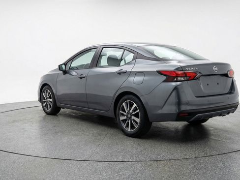 Used 2025 Nissan Versa SV image 6