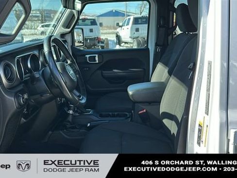 Used 2022 Jeep Wrangler Unlimited Sport S w/ Sun And Sound Package image 9