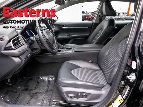 Used 2024 Toyota Camry SE image 14