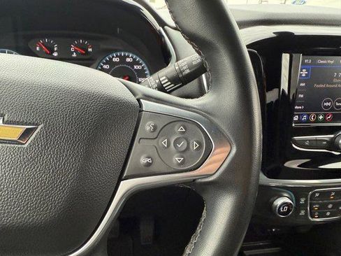 Used 2023 Chevrolet Traverse LT image 29