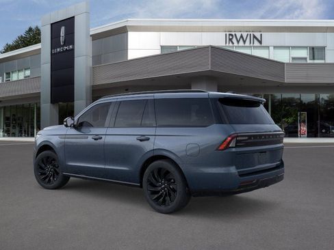 New 2025 Lincoln Navigator Reserve w/ Jet Appearance Package image 4