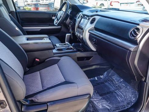 Used 2015 Toyota Tundra SR5 w/ SR5 Upgrade Package image 15