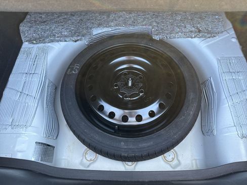 Used 2016 Buick Regal Premium image 9