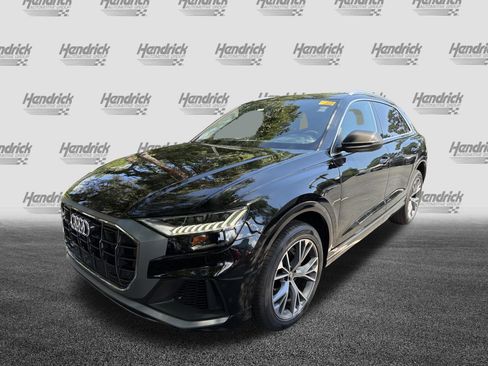 Used 2023 Audi Q8 Premium Plus AWD/4WD image 5