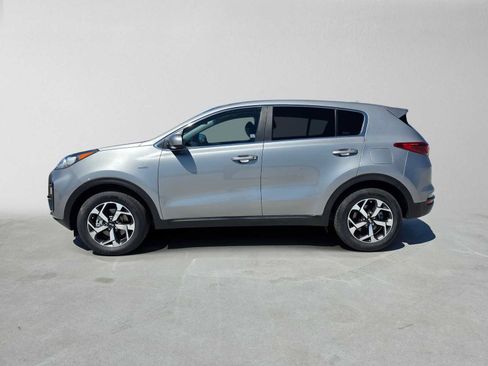 Used 2022 Kia Sportage LX AWD/4WD image 6