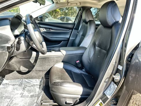 Used 2019 MAZDA MAZDA3 w/Premium Pkg image 10