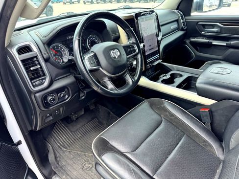 Used 2022 RAM 1500 Laramie AWD/4WD image 11