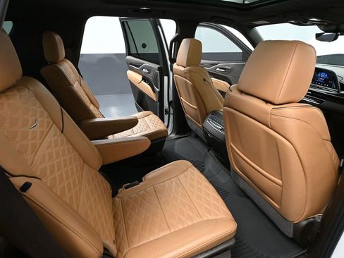 Used 2024 Cadillac Escalade Sport w/ LPO, ONYX Package image 54