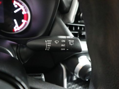 Used 2024 Toyota RAV4 LE AWD/4WD image 25