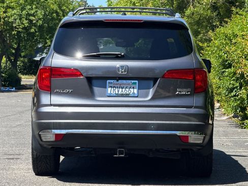 Used 2016 Honda Pilot Touring image 4