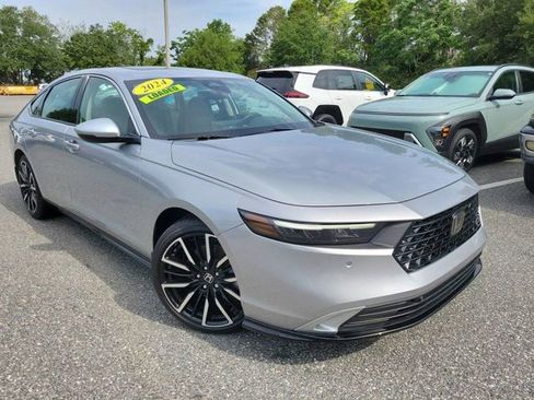 Used 2024 Honda Accord Touring image 8
