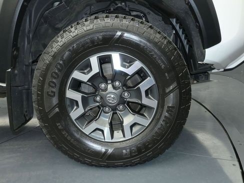 Used 2023 Toyota Tacoma TRD Off-Road w/ Technology Package AWD/4WD image 14