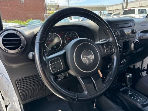 Used 2017 Jeep Wrangler Sport w/ Quick Order Package 24S AWD/4WD image 17