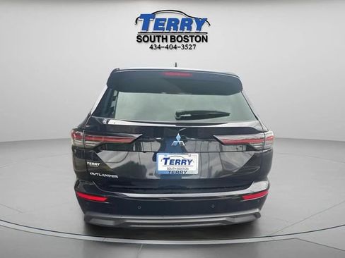 Used 2025 Mitsubishi Outlander ES AWD/4WD image 4