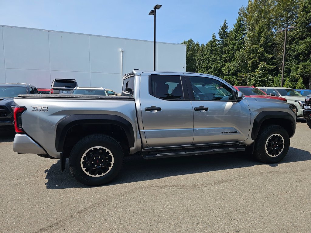 Used 2024 Toyota Tacoma TRD Off-Road w/ TRD Off Road Upgrade Package AWD/4WD image 8