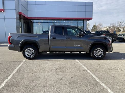 Used 2022 Toyota Tundra SR5 image 7