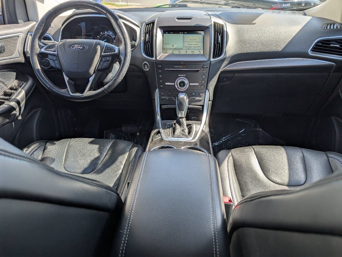 Used 2017 Ford Edge Titanium w/ Equipment Group 301A AWD/4WD image 13