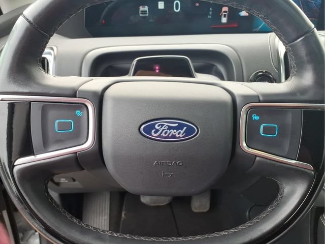 Used 2025 Ford Expedition Platinum AWD/4WD image 14