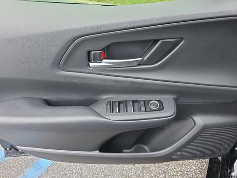 Used 2025 Toyota Prius FWD image 16