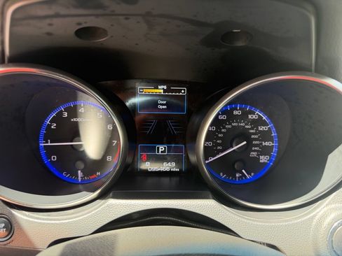 Used 2019 Subaru Outback 3.6R Limited AWD/4WD image 22
