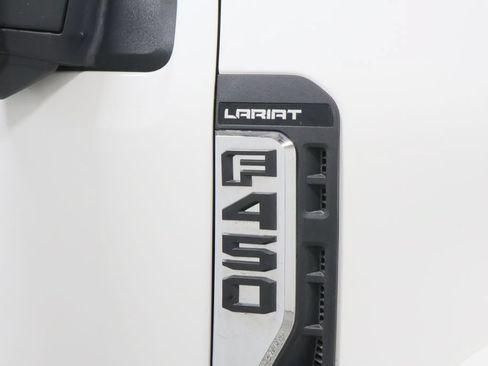 Used 2025 Ford F450 Lariat w/ Lariat Ultimate Package AWD/4WD image 36