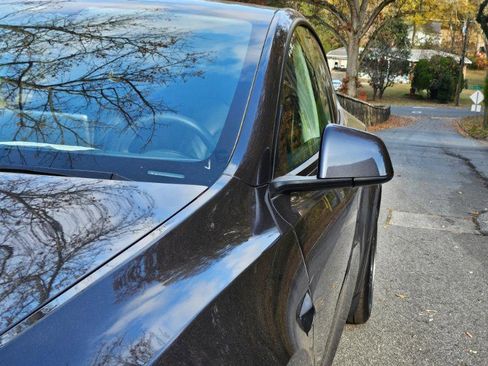 Used 2024 Tesla Model Y Long Range image 17