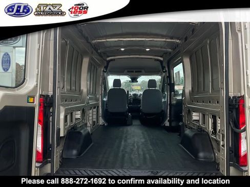 Used 2018 Ford Transit 250 148 Medium Roof image 13