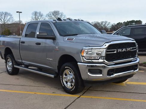 Used 2022 RAM 2500 Tradesman image 3