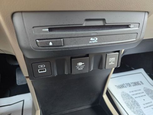 Used 2024 Honda Odyssey Touring image 23
