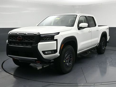 New 2026 Nissan Frontier PRO-4X w/ Tow Package AWD/4WD image 3