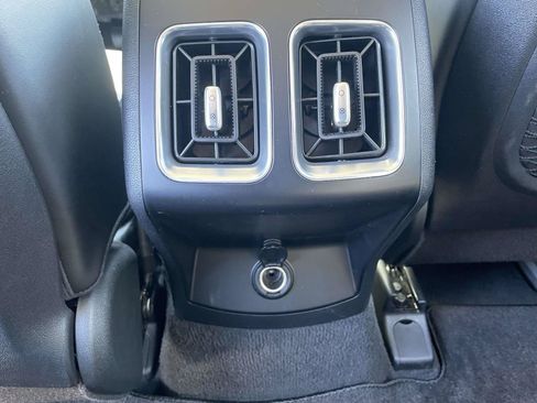 Used 2025 Kia Sorento EX FWD image 12