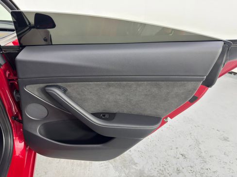 Used 2022 Tesla Model 3 Standard Range image 46