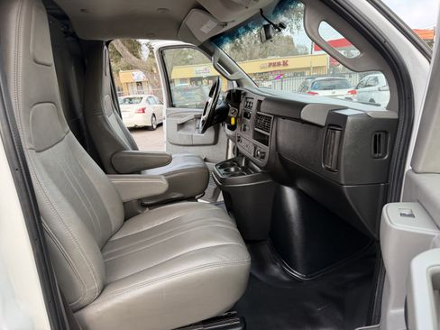 Used 2019 Chevrolet Express 2500 w/ Driver Convenience Package image 18