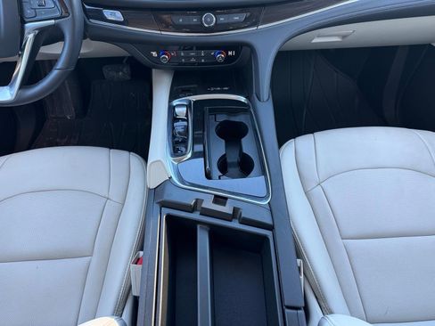 Used 2024 Buick Enclave Essence w/ Technology Package image 12