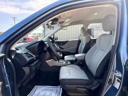 Used 2023 Subaru Forester AWD/4WD image 12
