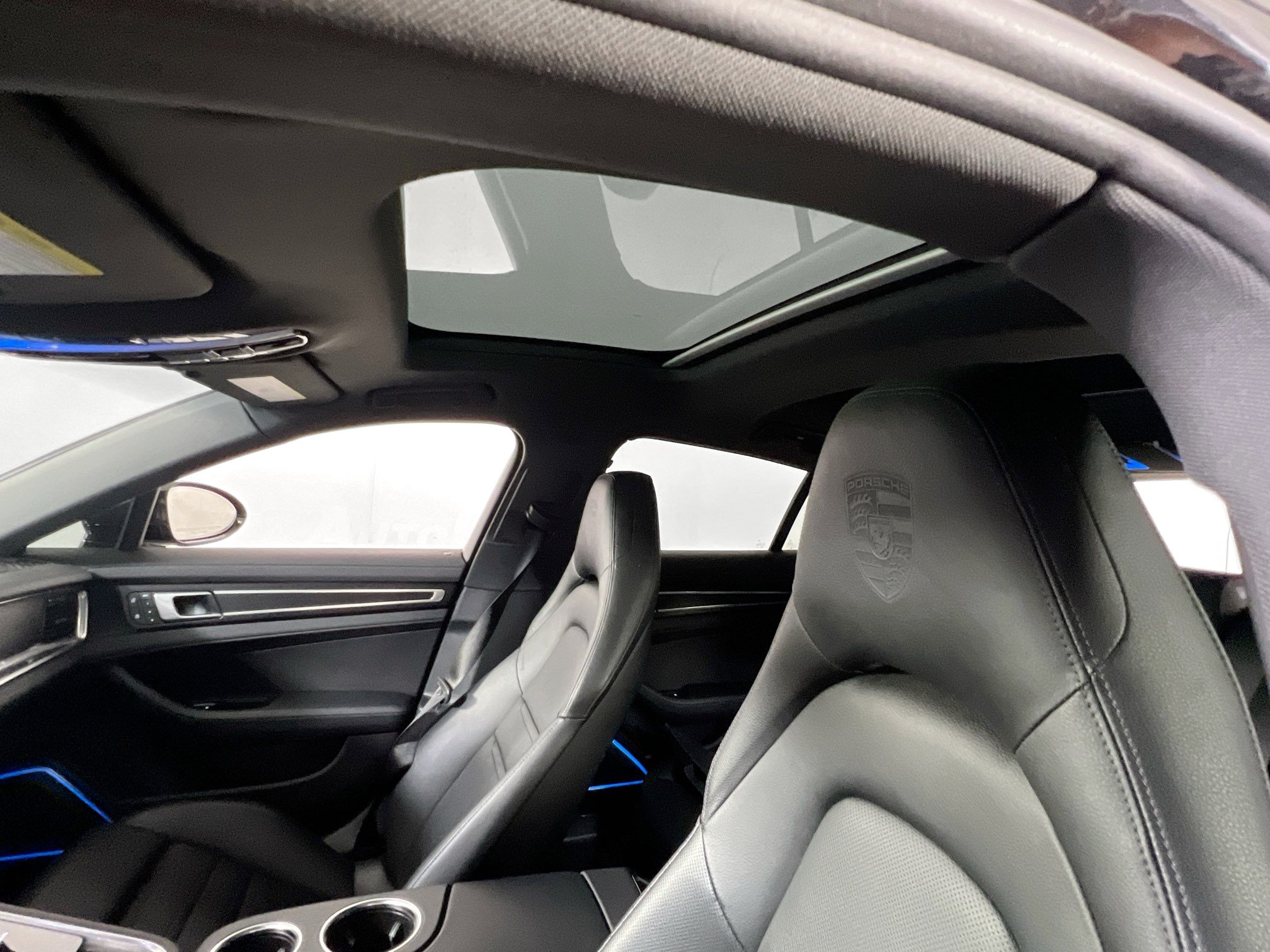 Used 2022 Porsche Panamera 4 Platinum Edition AWD/4WD image 23