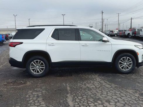 Certified 2023 Chevrolet Traverse LT image 9