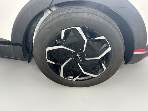 Used 2024 Hyundai Ioniq 5 SEL RWD image 11