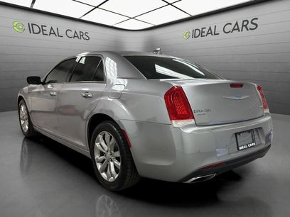 Used 2018 Chrysler 300 Limited w/ Safetytec Plus Group