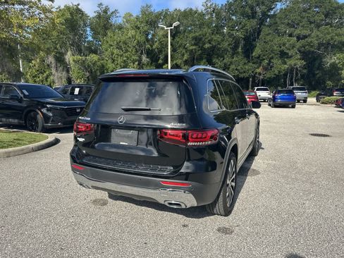 Used 2022 Mercedes-Benz GLB 250 4MATIC image 6