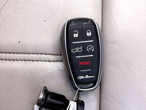 Used 2020 Alfa Romeo Giulia AWD w/ Quick Order Package 22J Sport image 27